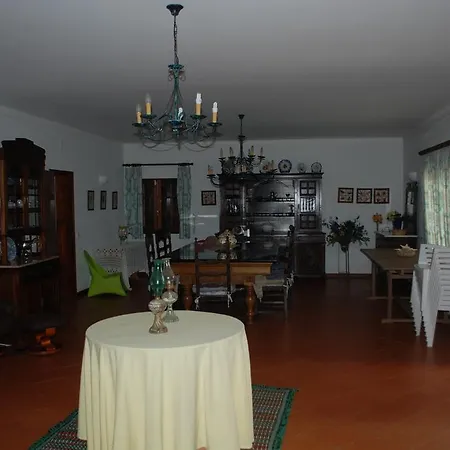 Prázdninový dům Large With Pool And Panoramic View Figueira da Foz