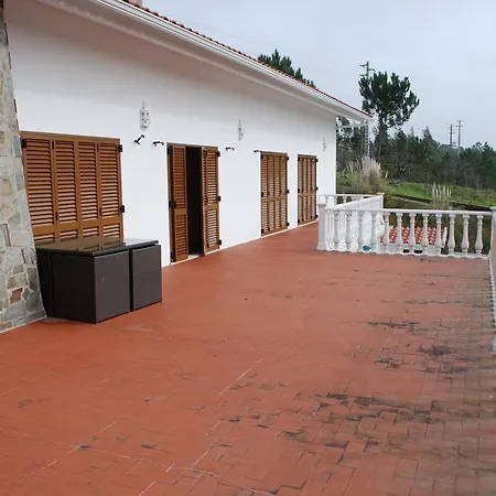 Prázdninový dům Large With Pool And Panoramic View Figueira da Foz
